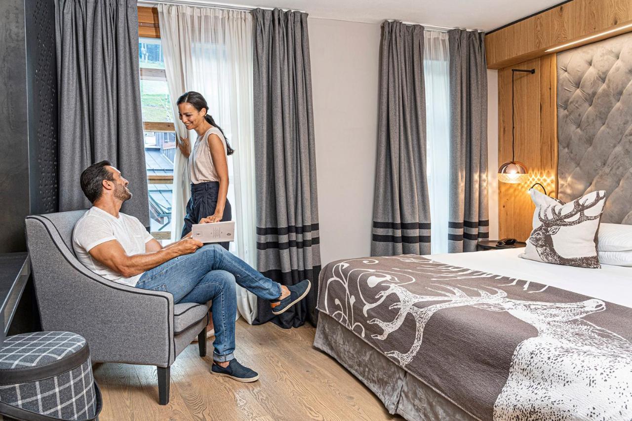 Majestic Hotel Madonna エクステリア 写真